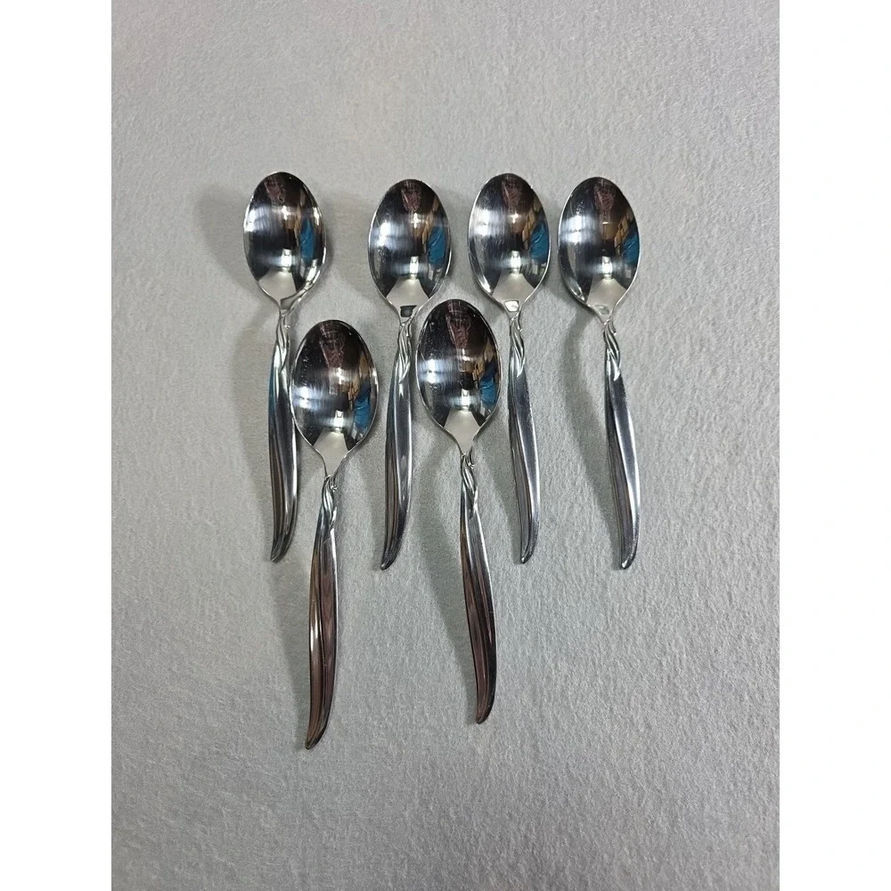 Set of 6 Rogers Bros. 1847 Flair Pattern Silverplated Soup Spoons